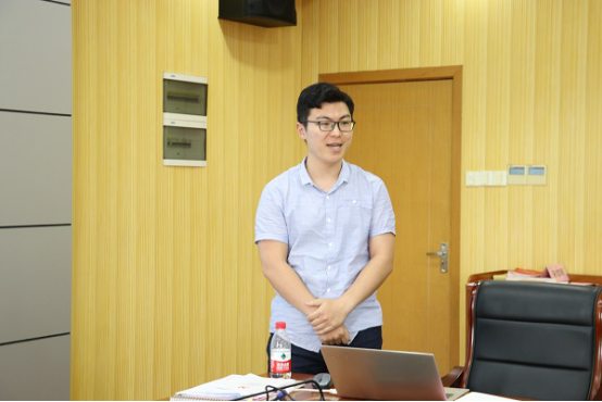 萝莉社
春季学期基层党建工作研讨会暨第四次党支部书记例会召开647.png